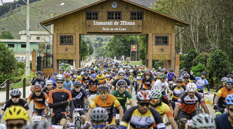 itamarati-de-minas-realiza-com-sucesso-8º-passeio-ciclistico-um-dos-maiores-eventos-esportivos-do-municipio