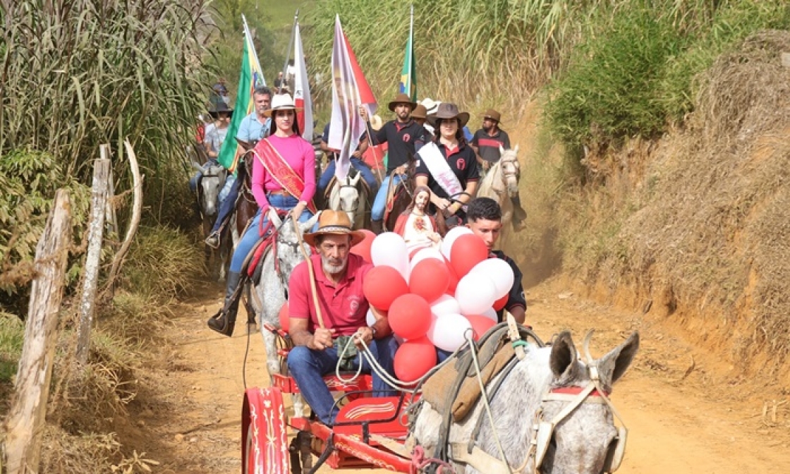 cavalgada-do-alegre-movimenta-a-comunidade-nesse-domingo-(09/06)-