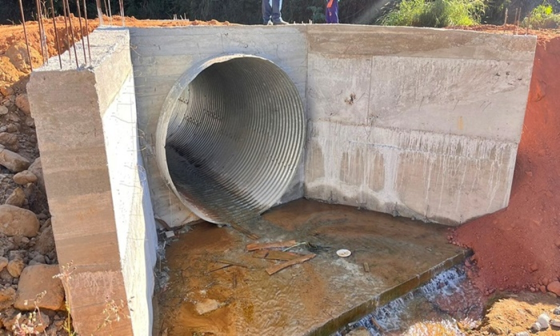 obra-de-instalacao-de-tubulao-no-corrego-dos-pinheiros-esta-sendo-finalizada-