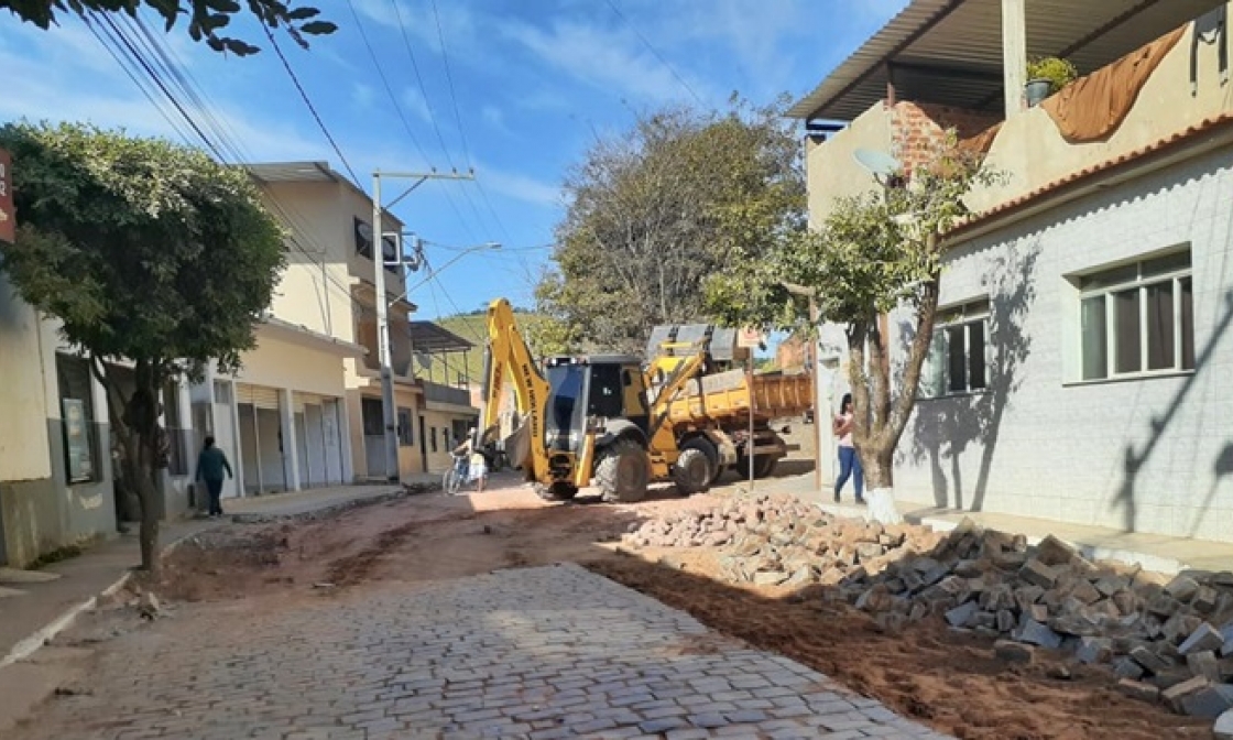 prefeitura-de-miradouro-comunica-sobre-obra-de-pavimentacao-de-ruas-