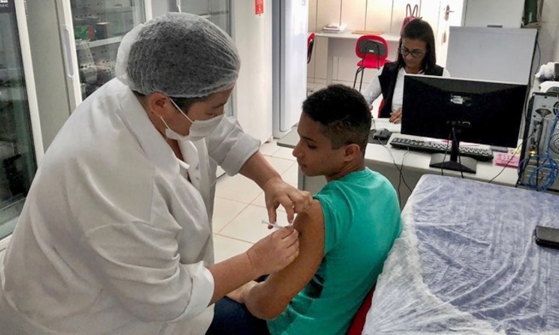 secretaria-de-saude-de-miradouro-realiza-sabadao-de-vacinacao-com-aplicacao-de-doses-contra-influenza-e-covid