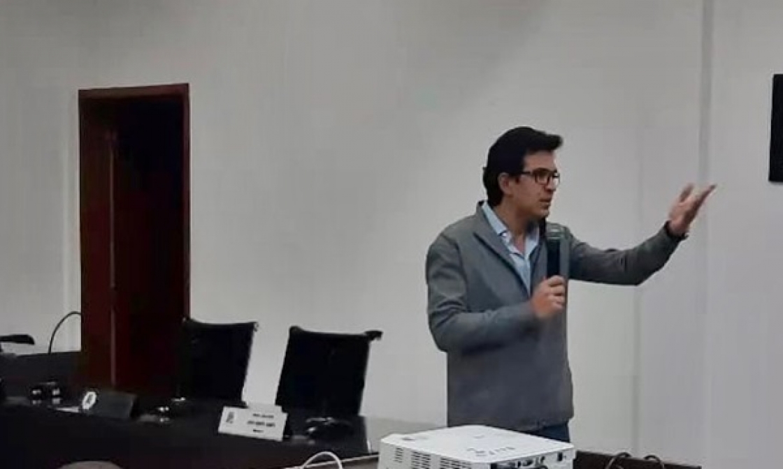 administracao-municipal-realiza-reuniao-para-esclarecer-sobre-abastecimento-de-agua-e-tratamento-de-esgoto-em-miradouro-