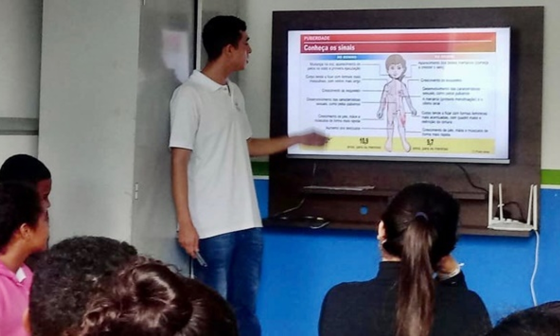 alunos-da-area-rural-de-miradouro-assistem-palestra-sobre-sexualidade-em-acao-do-programa-saude-na-escola-