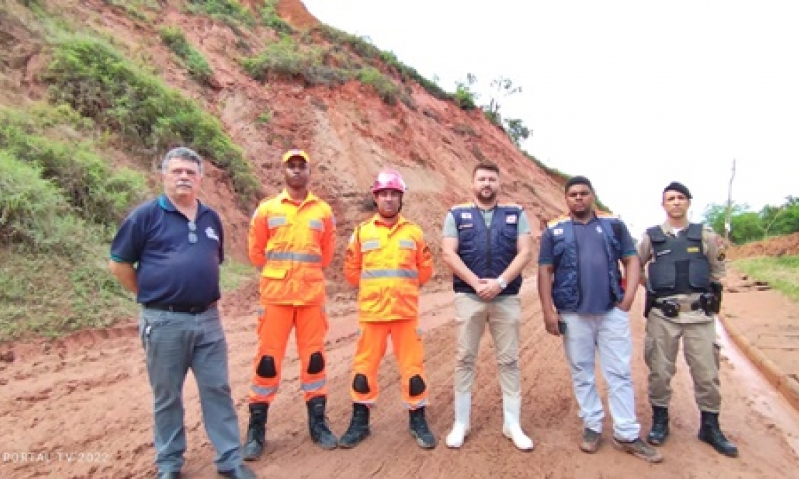 trecho-de-estrada-de-chao-proximo-a-copasa-esta-interditado-