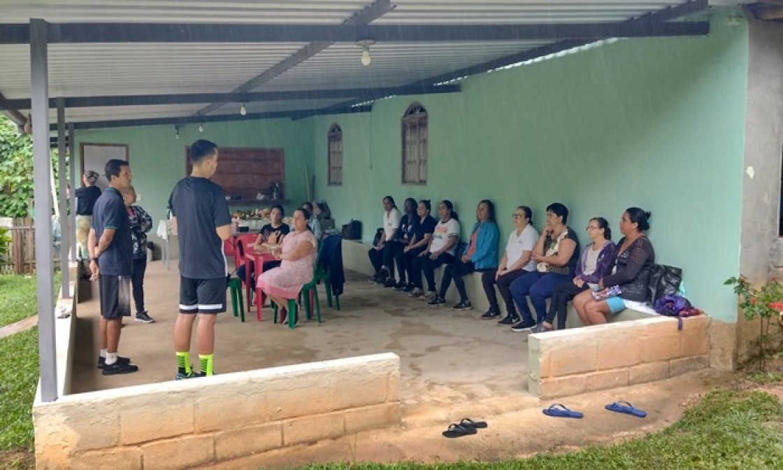 caminhada-finaliza-com-homenagem-pelo-dia-das-maes-