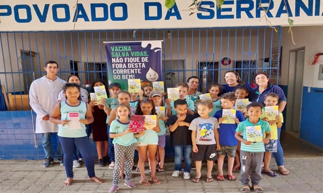 atualizacao-vacinal-e-realizada-com-alunos-da-escola-municipal-povoado-da-serrania-