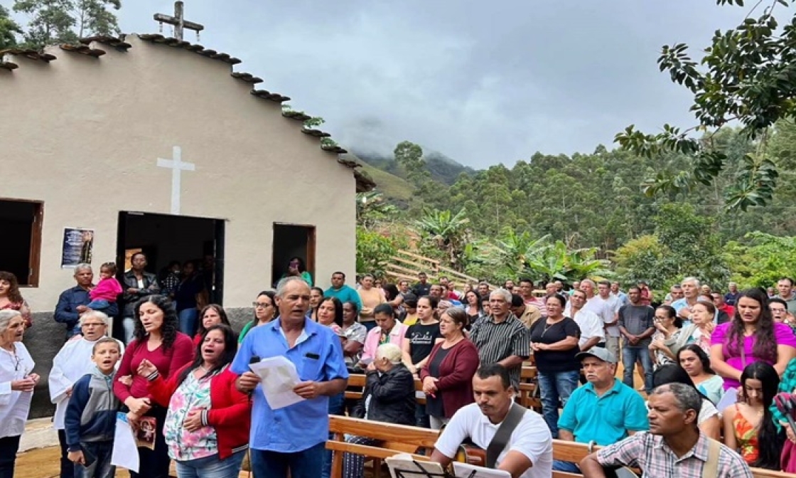 distrito-de-serrania-recebe-fieis-para-celebracao-de-nossa-senhora-das-dores-