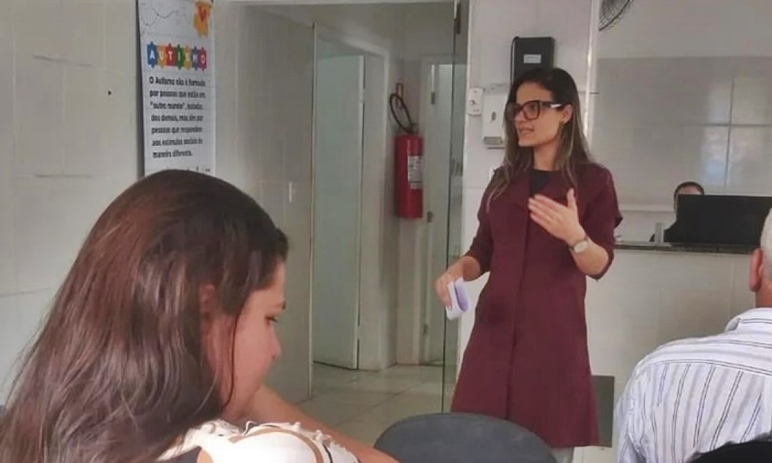 saude-realiza-sala-de-espera-sobre-a-importancia-do-teste-da-orelhinha-