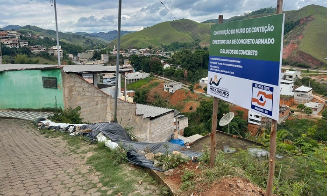 muro-de-protecao-de-encostas-esta-sendo-construido-para-levar-protecao-aos-moradores-do-bairro-cruzeiro-